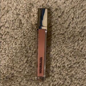 Hourglass unreal lipgloss in the shade sublime